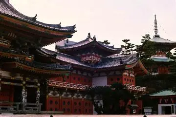 <p>The Main Hall is fashioned after the Phoenix Hall of Byodoin Temple in Uji, Kyoto. It consists of the main structure in the middle (Chu-do), flanked by twin wing corridors on both sides of Chu-do</p>